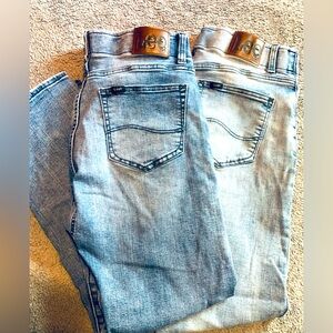 Men’s Size 33x30 Jeans 2 Pairs